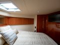 Riviera 4400 Sport Yacht