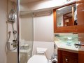 Riviera 4400 Sport Yacht