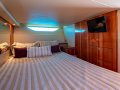Riviera 4400 Sport Yacht