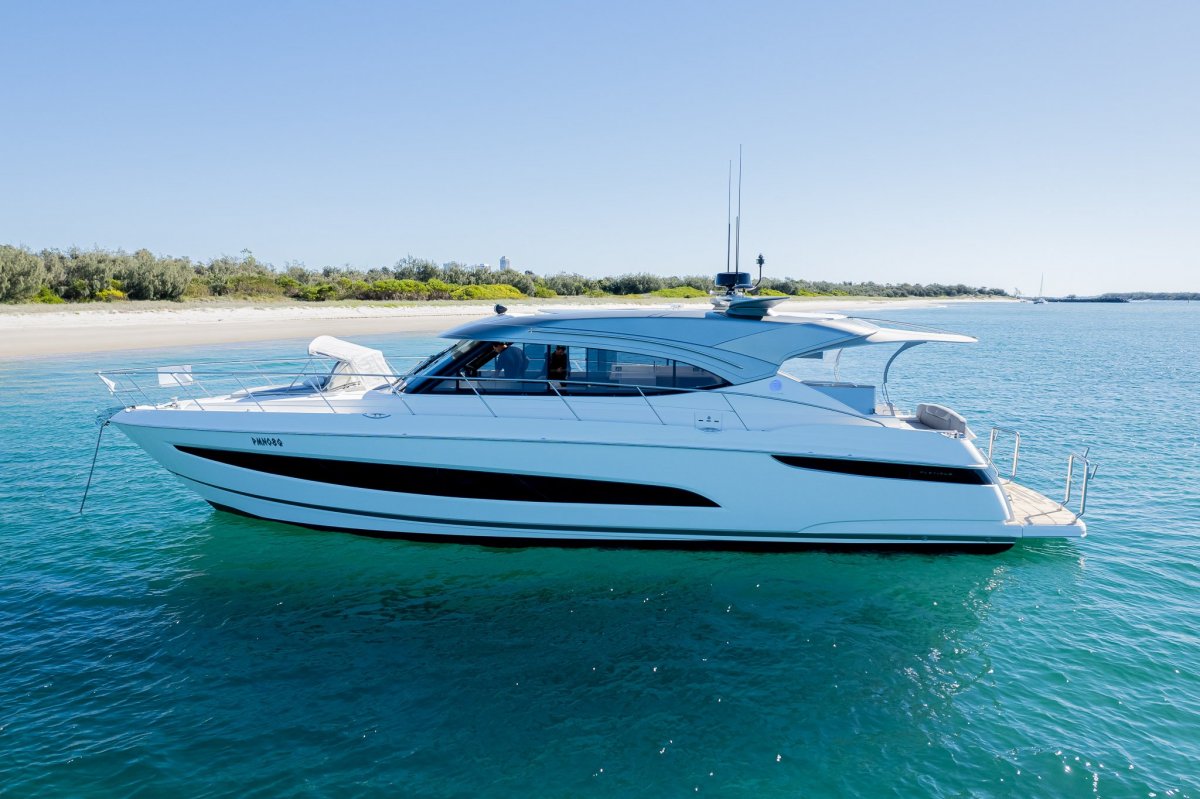 Riviera 5400 Sport Yacht Platinum Edition - TRADES WELCOME