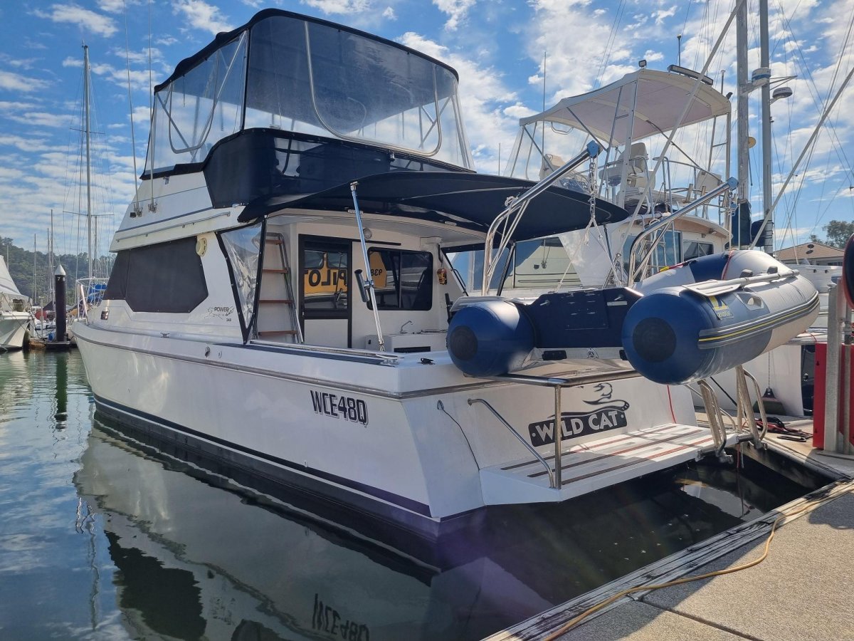 Powercat 348 Flybridge: Power Boats | Boat for Sale | Fibreglass/grp ...