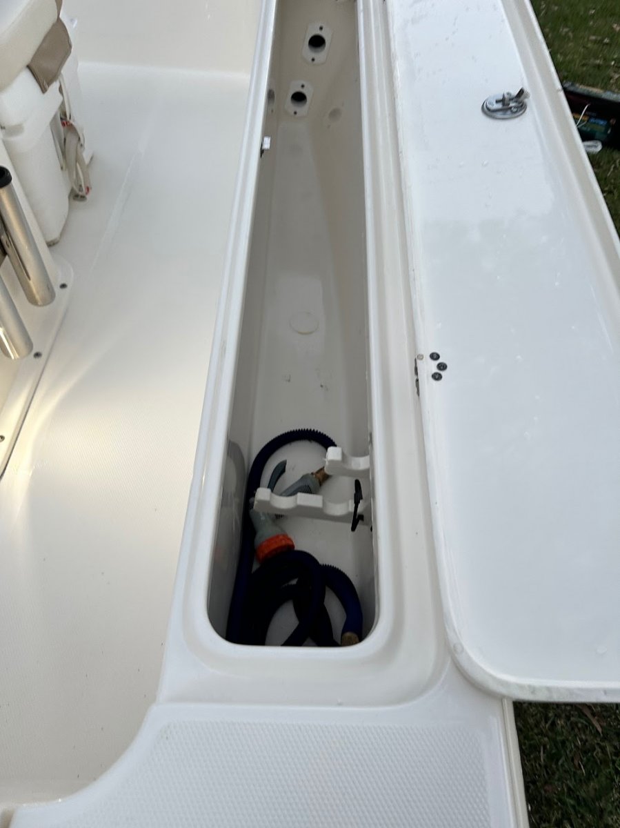 Pioneer 186 Cape Island Mercury150hp Sitting On An Alloy Trailer Power