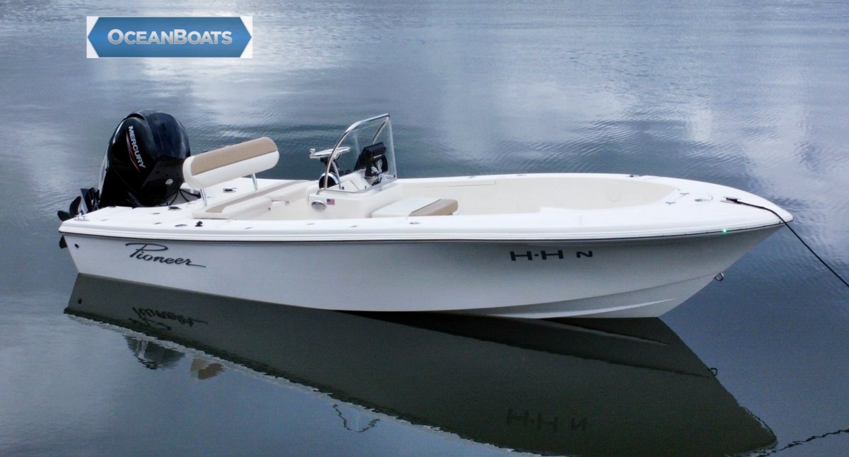 Pioneer 186 Cape Island Mercury150hp Sitting On An Alloy Trailer Power