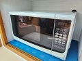 Riviera 38 Flybridge (Hardtop) MKII "Mahogany".