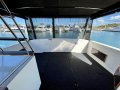 Riviera 38 Flybridge