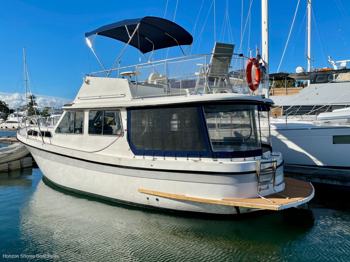 Cuddles 35 Resort Flybridge Cuddles 35 Resort Flybridge