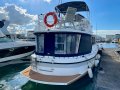 Cuddles 35 Resort Flybridge