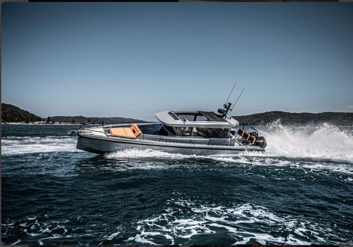 Brabus Marine Shadow 900 XC Cross Cabin BRABUS