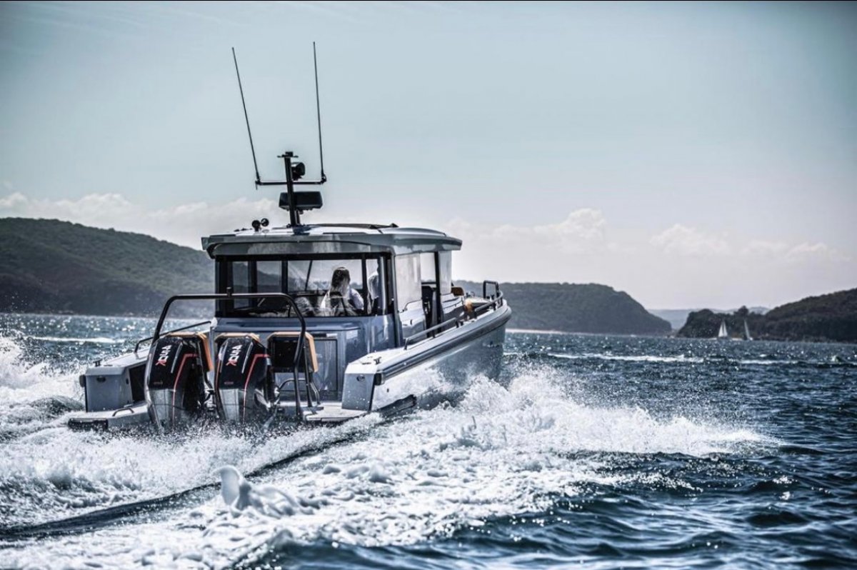 Brabus Marine Shadow 900 XC Cross Cabin