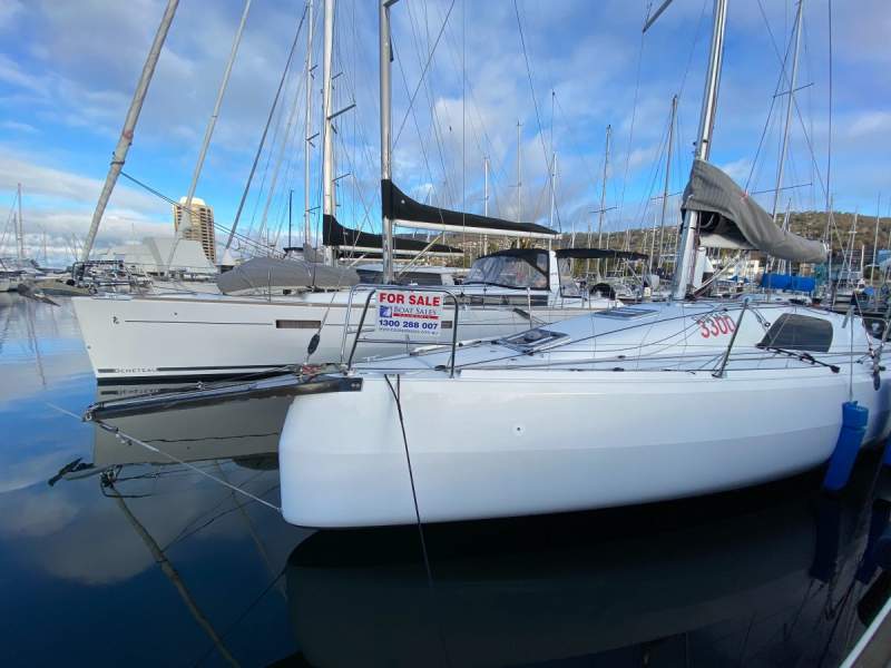 Jeanneau Sun Fast 3300 "Kraken 111"