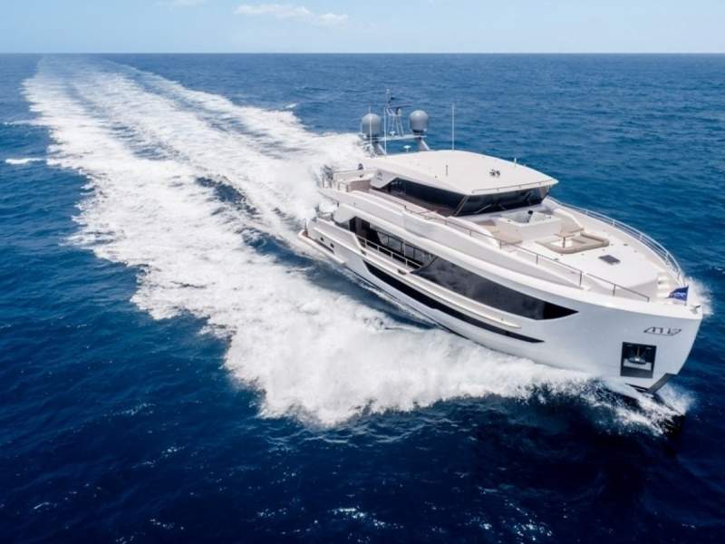 Horizon Yacht FD87 Skyline
