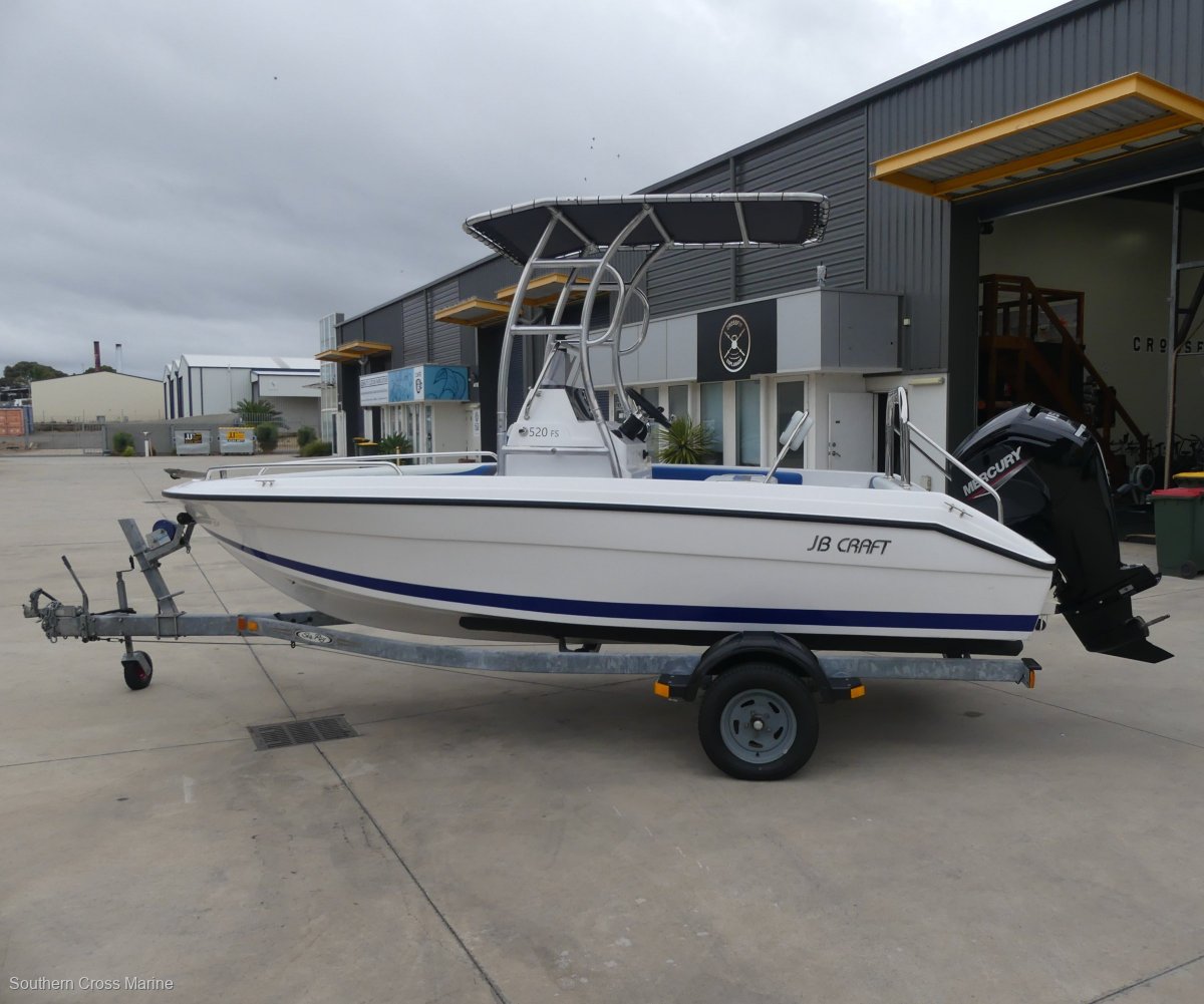 JB Craft Xpression 520 OB - Brand new and not yet been in the water!