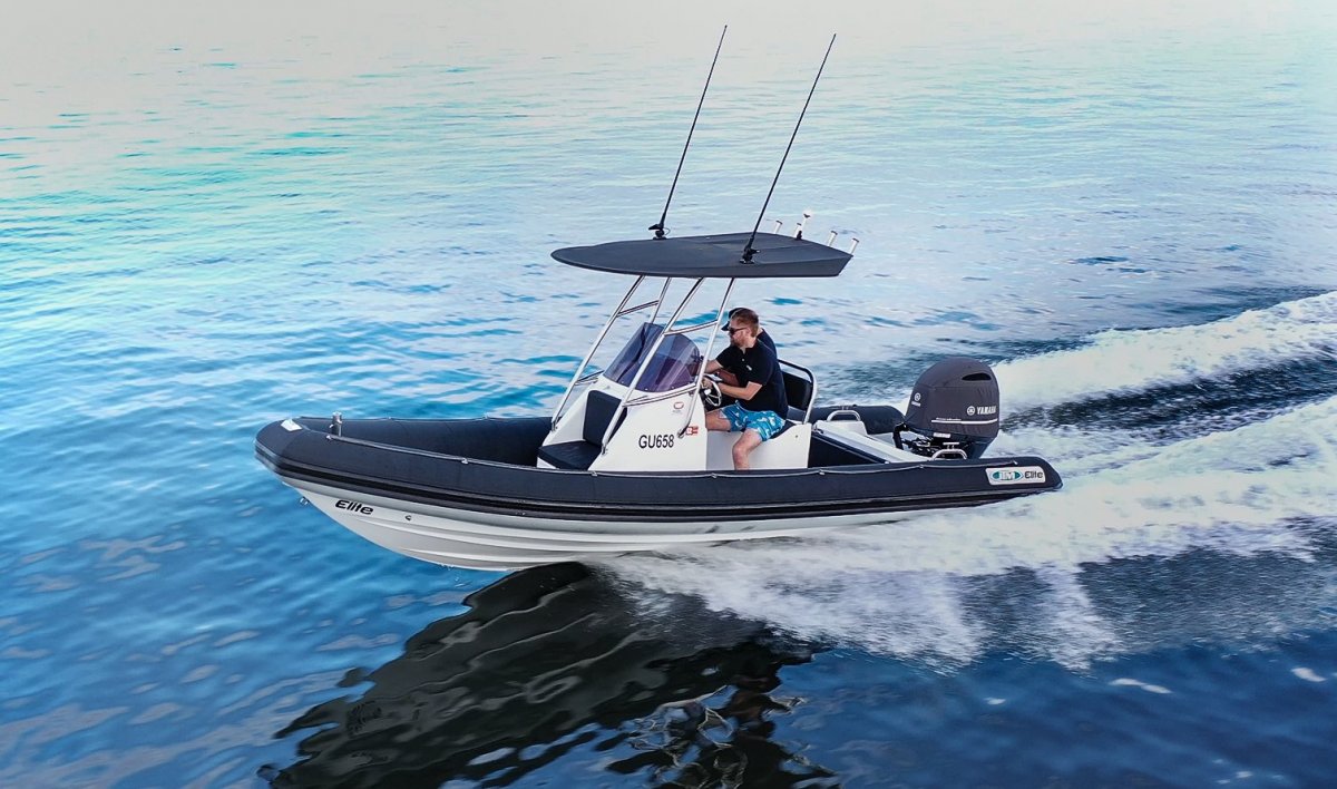 Gemini Elite 650 RIB Centre Console & Trailer