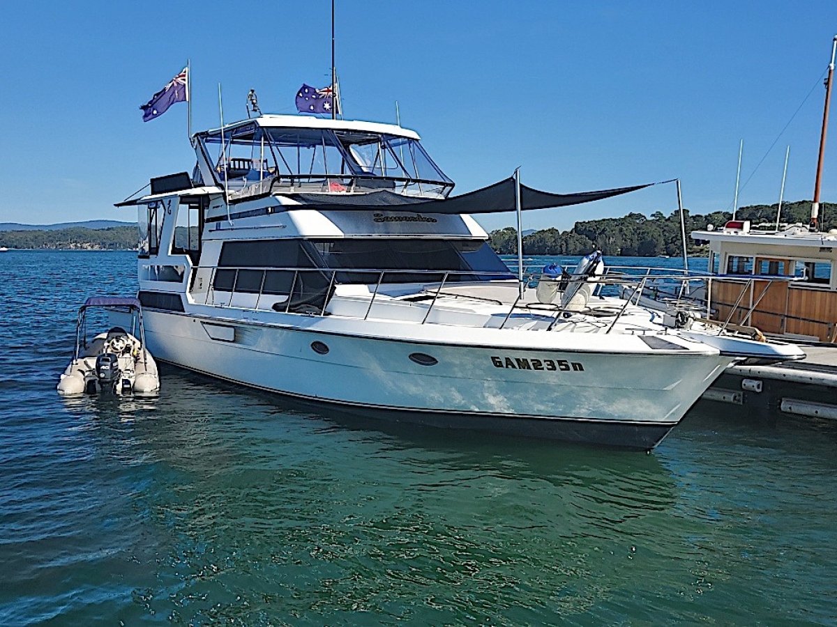 Dyna 53 Motor Yacht Aft Cabin