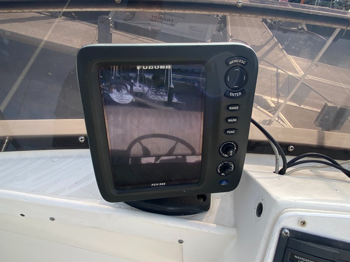 Bertram Caribbean 28 Flybridge Malabar