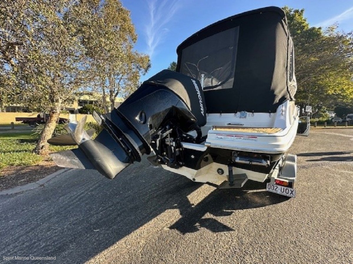 Bayliner VR6 Cuddy OB