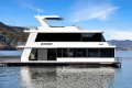Sugoi Houseboat Holiday Home on Lake Eildon:Sugoi on Lake Eildon