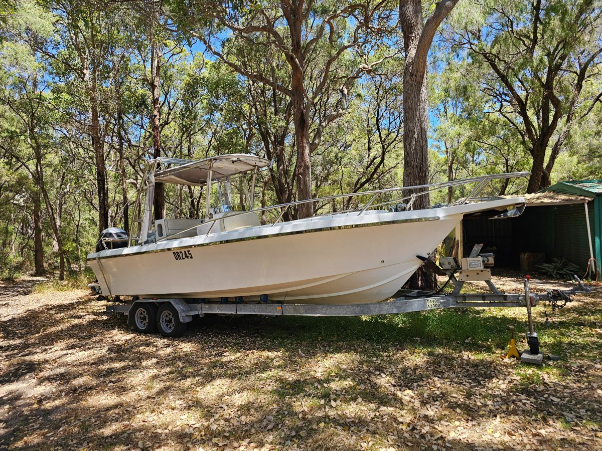 Key West 25 Centre Console Custom WA build
