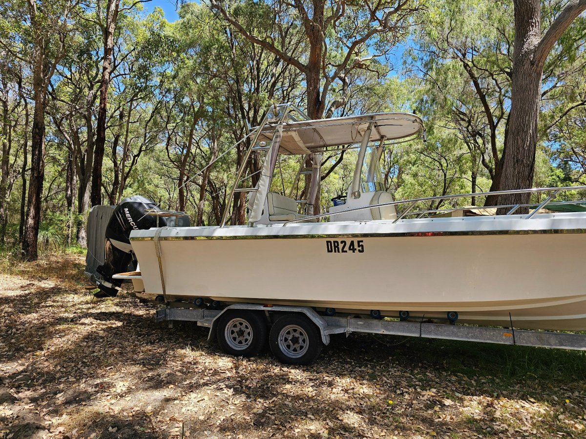 Key West 25 Centre Console Custom WA build