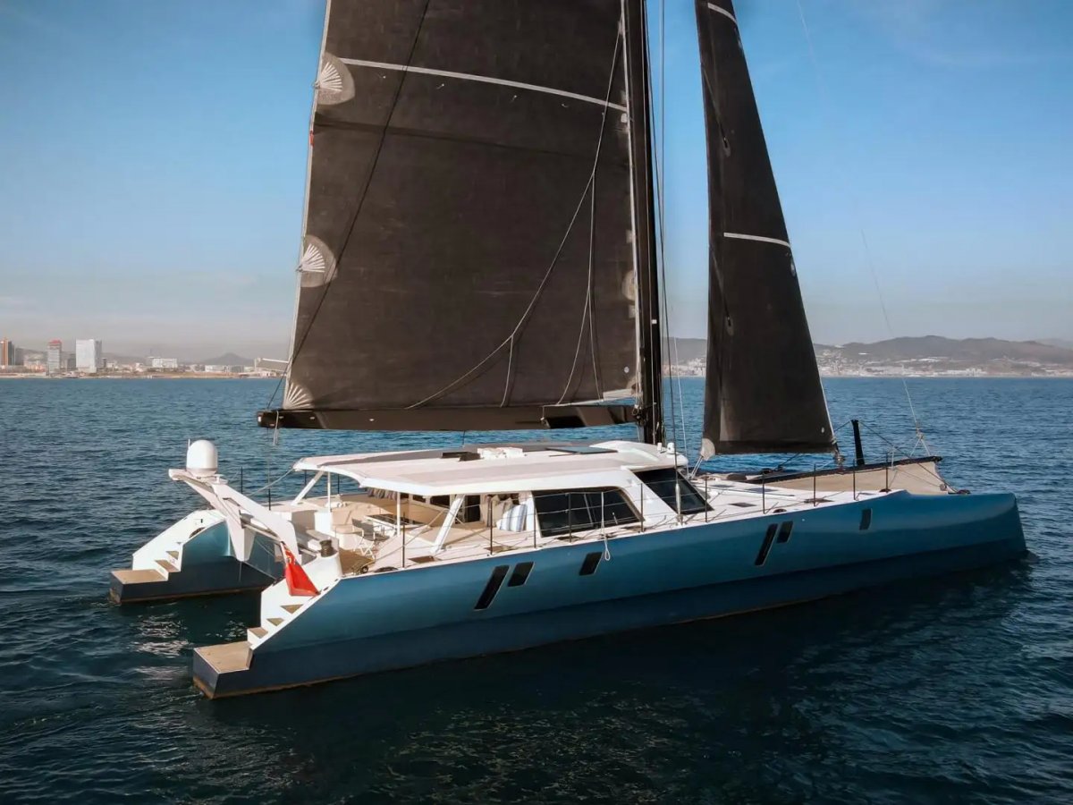Gunboat 78 High performance full carbon hull and rig