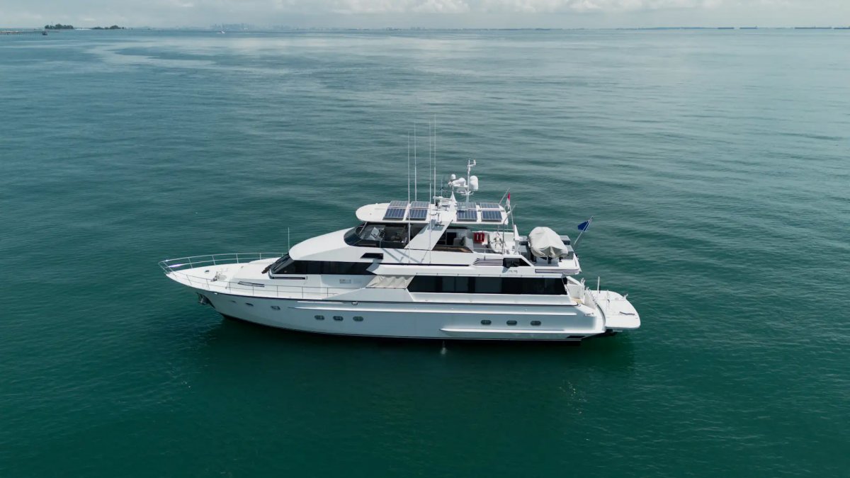 Lowland 80 Excellent example of Dutch quality yacht building
