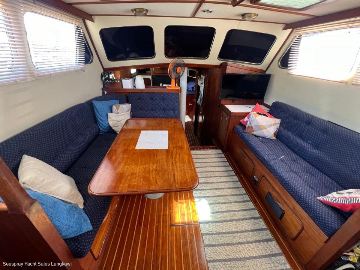 Gulfstar 47 Sailmaster Motivated Seller!:Gulfstar 47 for sale