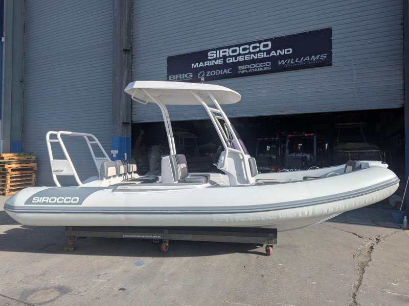 Sirocco A580V RIB-Alloy centre console RIB with hypalon tubes