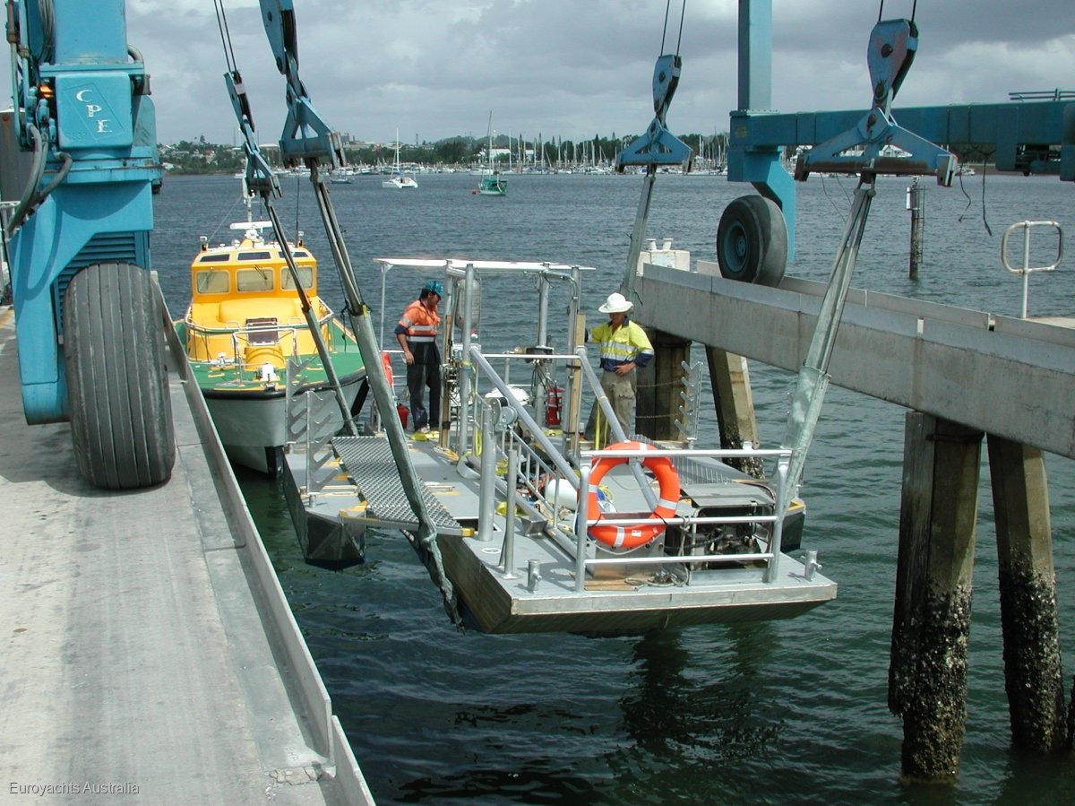 Sea Life Barge Workboat 7.3