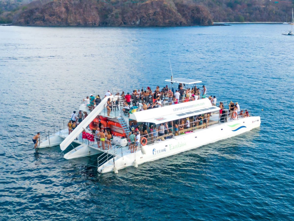 Thriving Sunset Cruise Business In Costa Rica For Sale:Trimaran Excelsior (140pax)