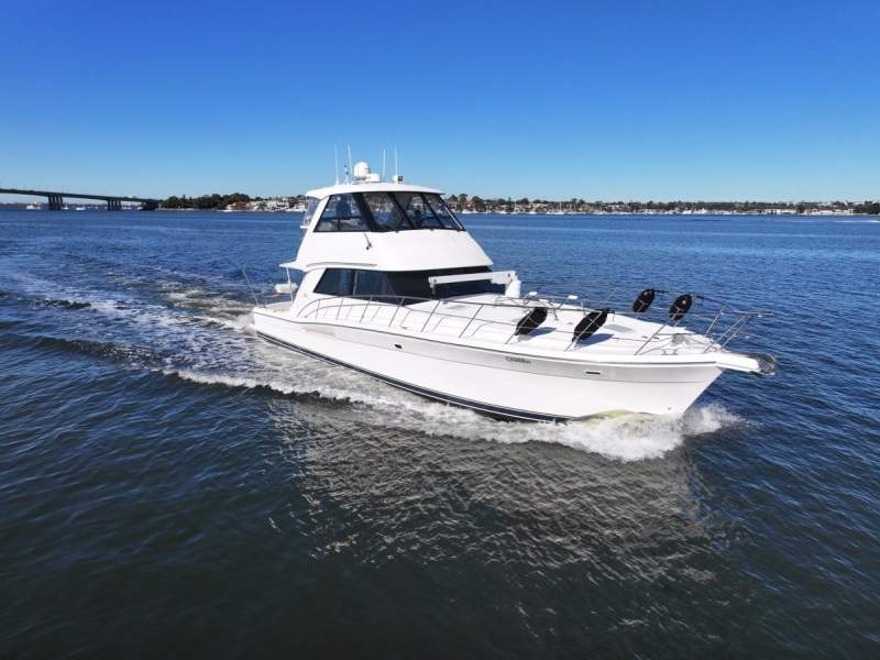Riviera 48 Enclosed Flybridge