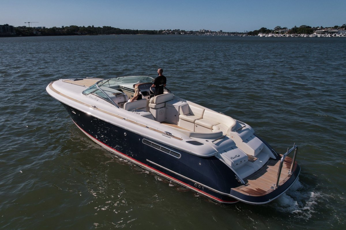 Chris Craft Corsair 36