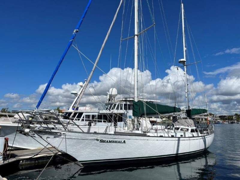 Pilothouse Ketch Shambhala/Roberto Hosmann