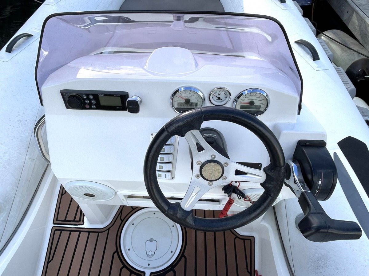 Brig Eagle 480