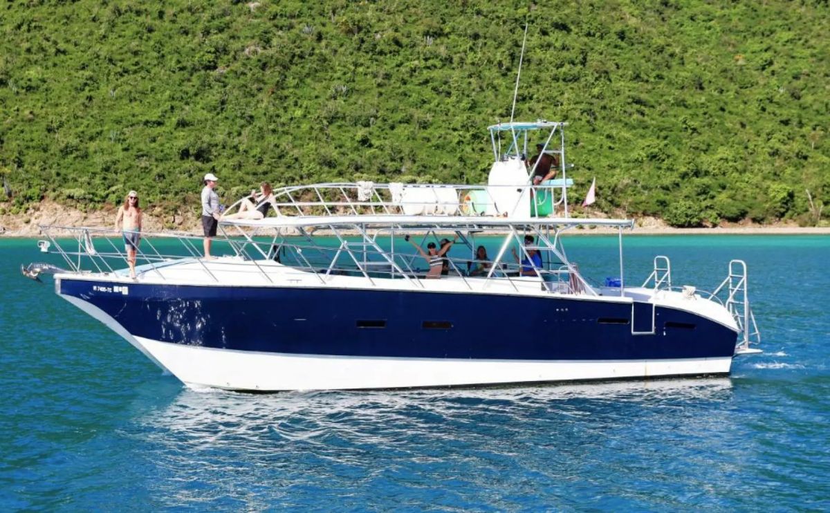Naval Yachts Day Charter 45