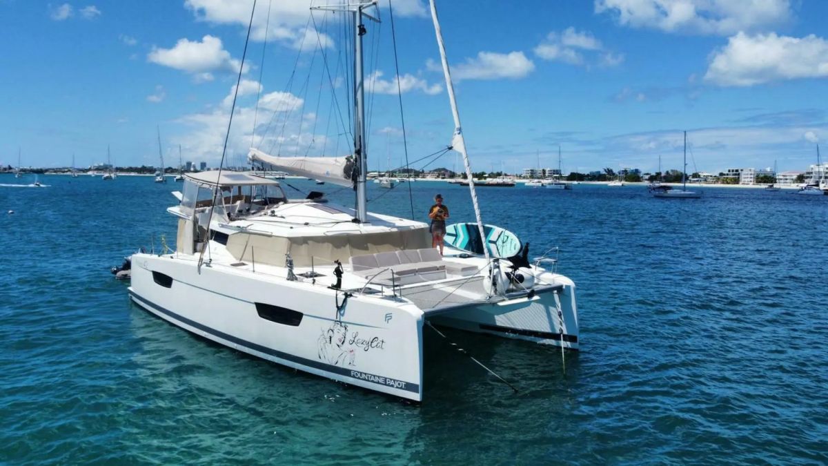 Fountaine Pajot Astrea 42