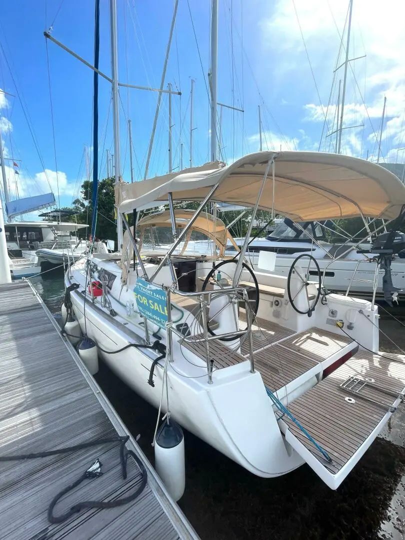 Dufour 35