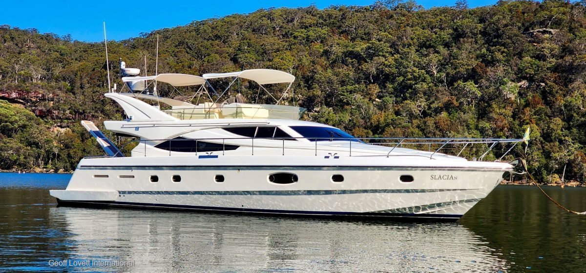 Ferretti 620 Motor Yacht