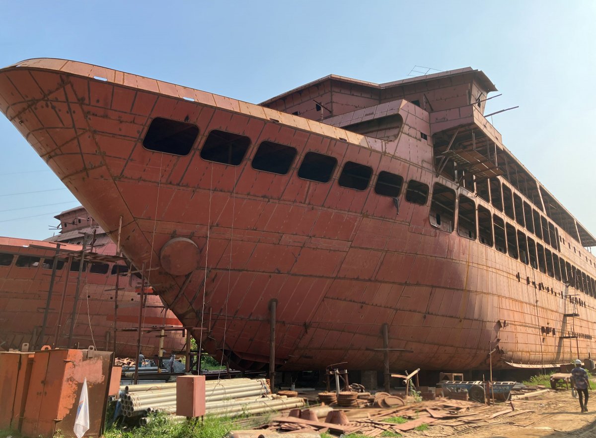CRUISE SHIP