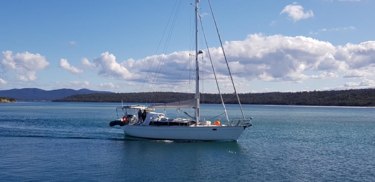 Bluewater Cruising Yachts Bluewater 400RS