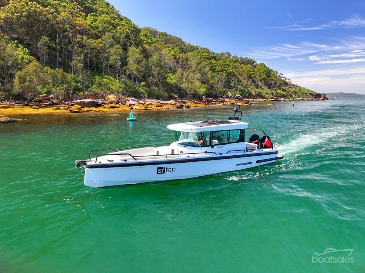 Axopar 28 Cabin Brabus Marine Shadow 500