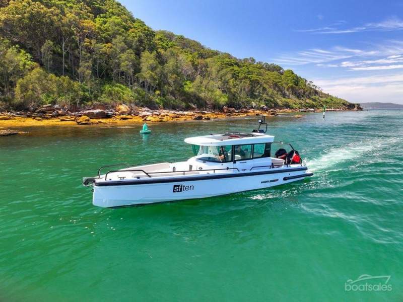Axopar 28 Cabin Brabus Marine Shadow 500