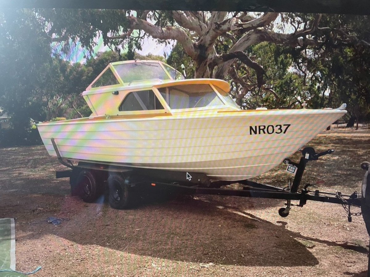18 foot half cabin
