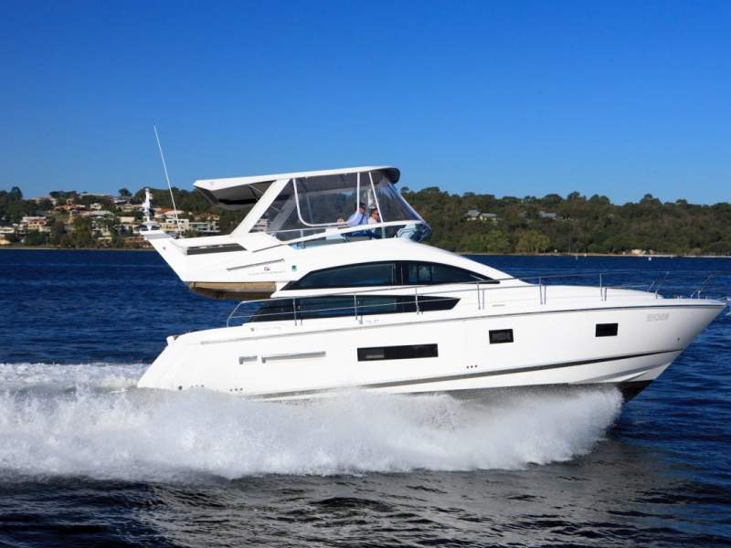 Fairline Squadron 42