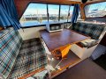 Cuddles 30 Flybridge Cruiser