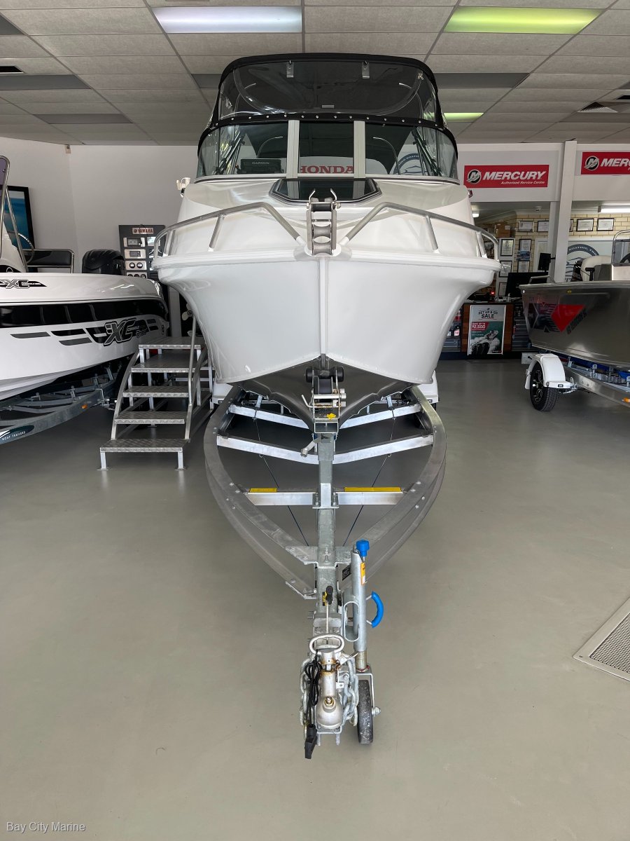 New Quintrex 590 Ocean Spirit Powered by Mercury 135hp 2024