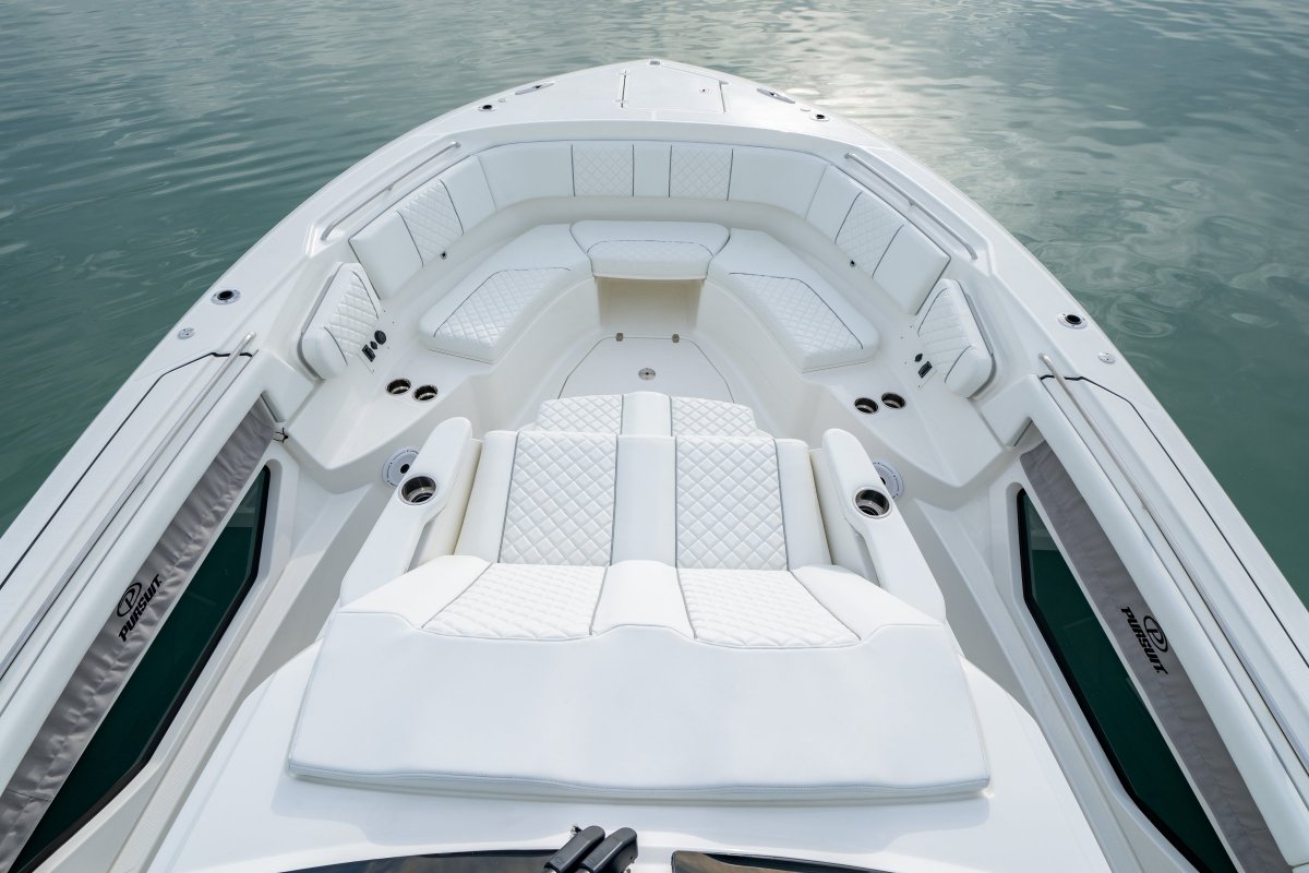 New Pursuit S378