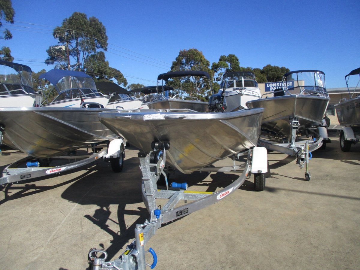 New Stacer Stacer 379 Territory Striker (Proline)