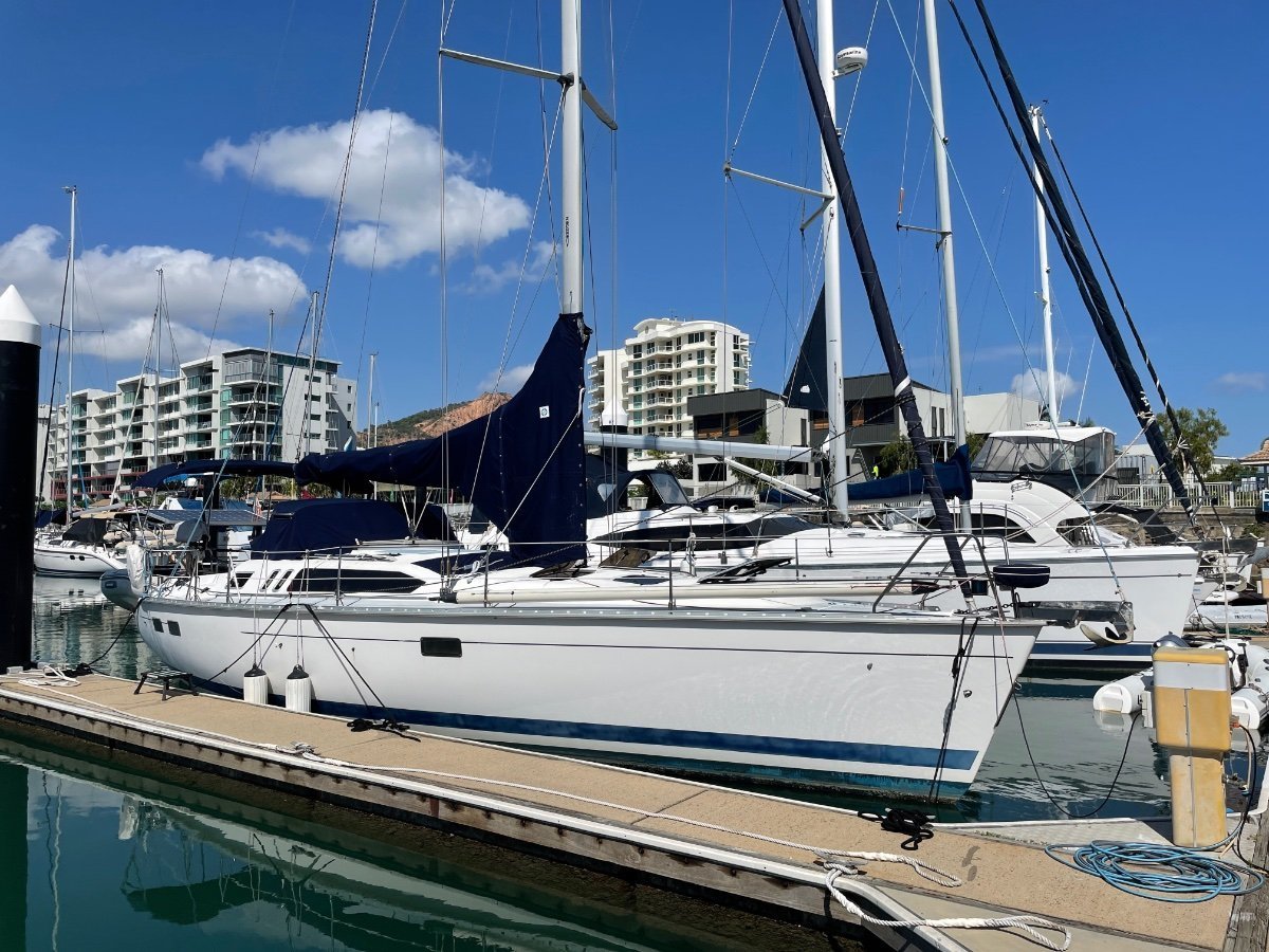 Hunter 40.5 Legend 1997 Hunter Legend 40.5 (12.24m) Monohull yacht