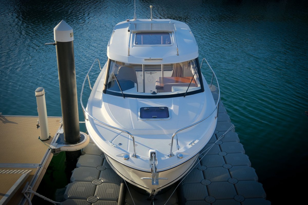 Jeanneau Merry Fisher 695 ~ Versatile French design