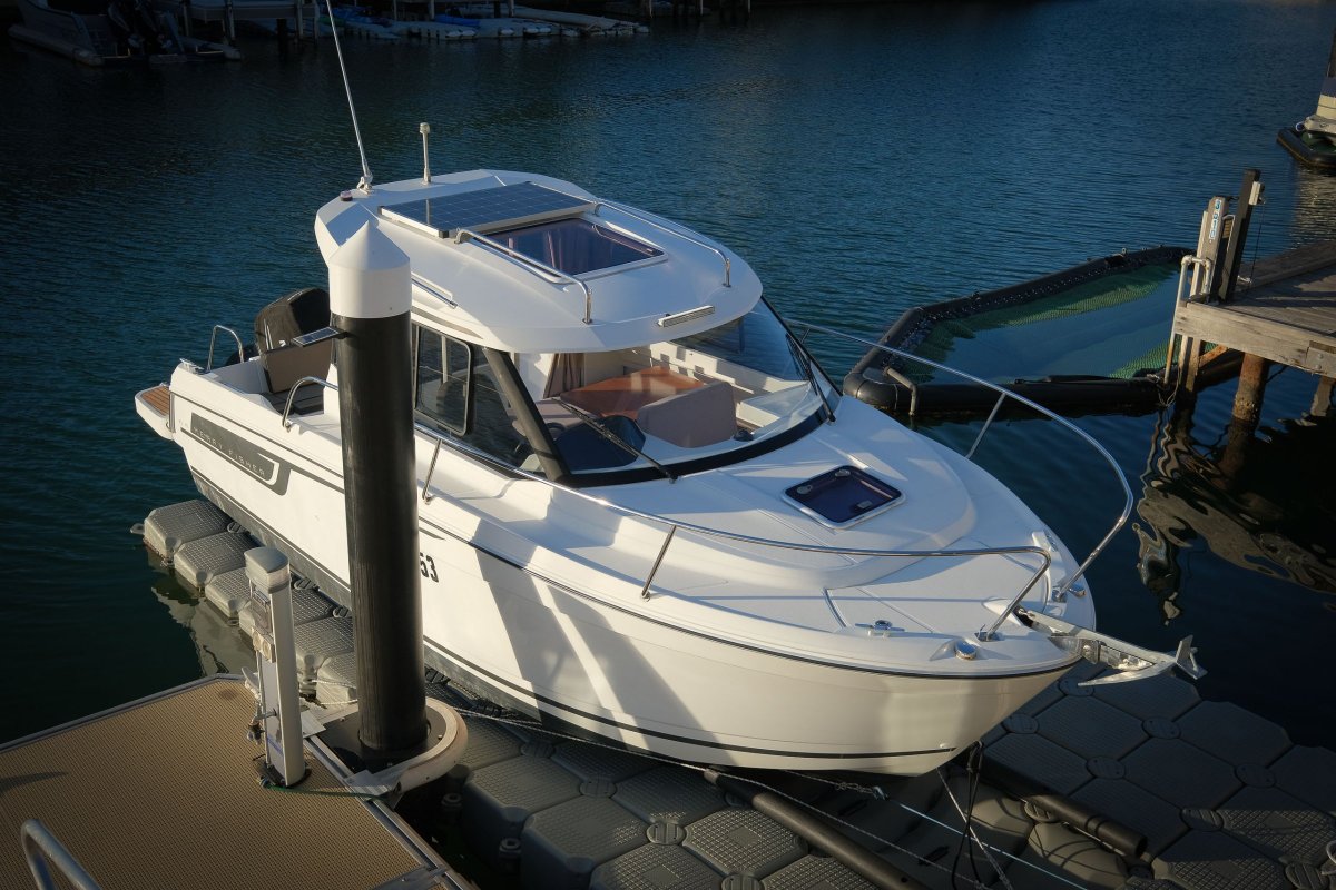 Jeanneau Merry Fisher 695 ~ Versatile French design